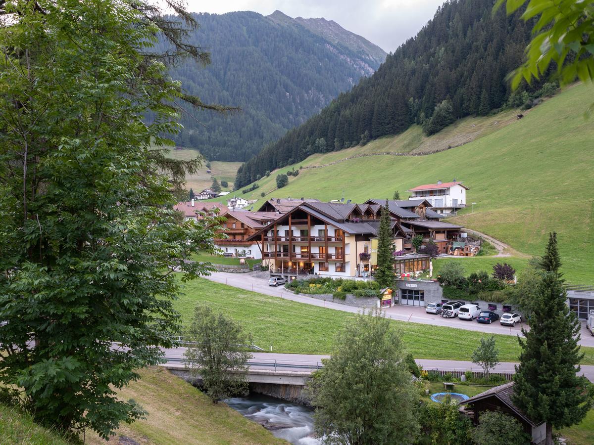 Hotel Alpenfrieden Rio Bianco/Weissenbach Exterior photo