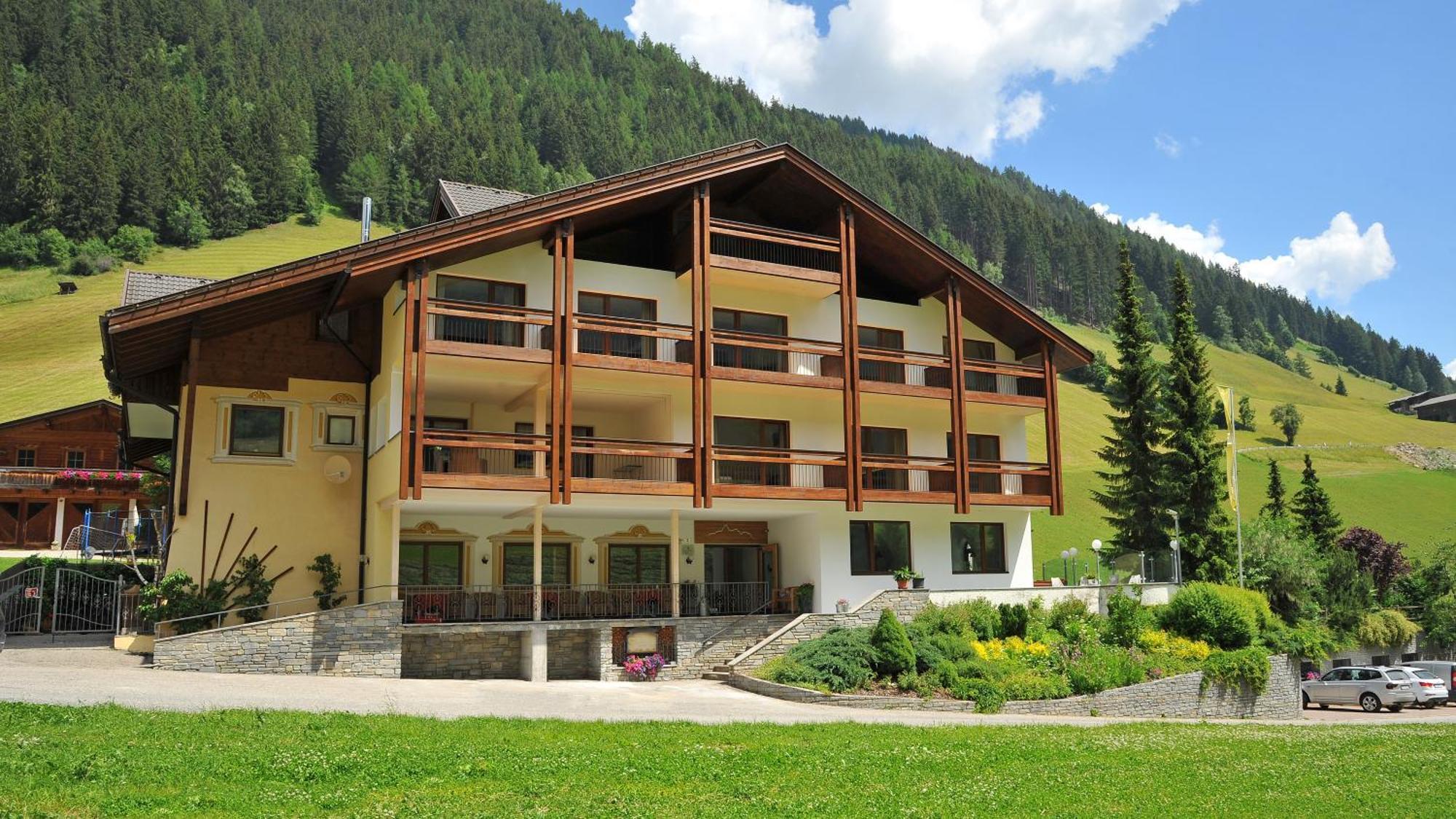 Hotel Alpenfrieden Rio Bianco/Weissenbach Exterior photo